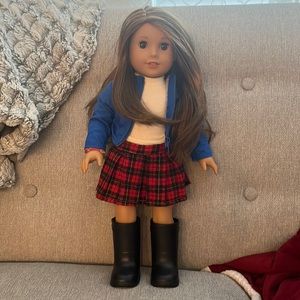 AMERICAN GIRL DOLL BARELY USED